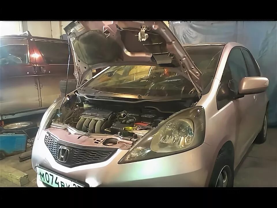 Как снять фару на фите Фара P4944 на Honda Fit GD1. Левое расположение Купить запчасть ш/к 5580587
