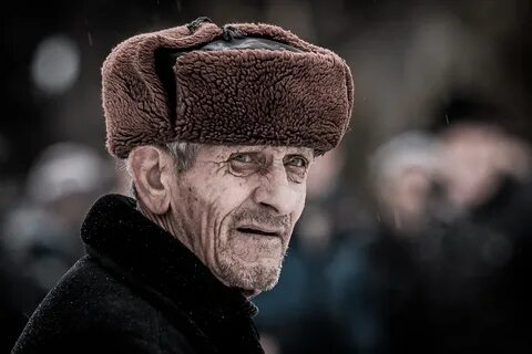 Мужчина старик