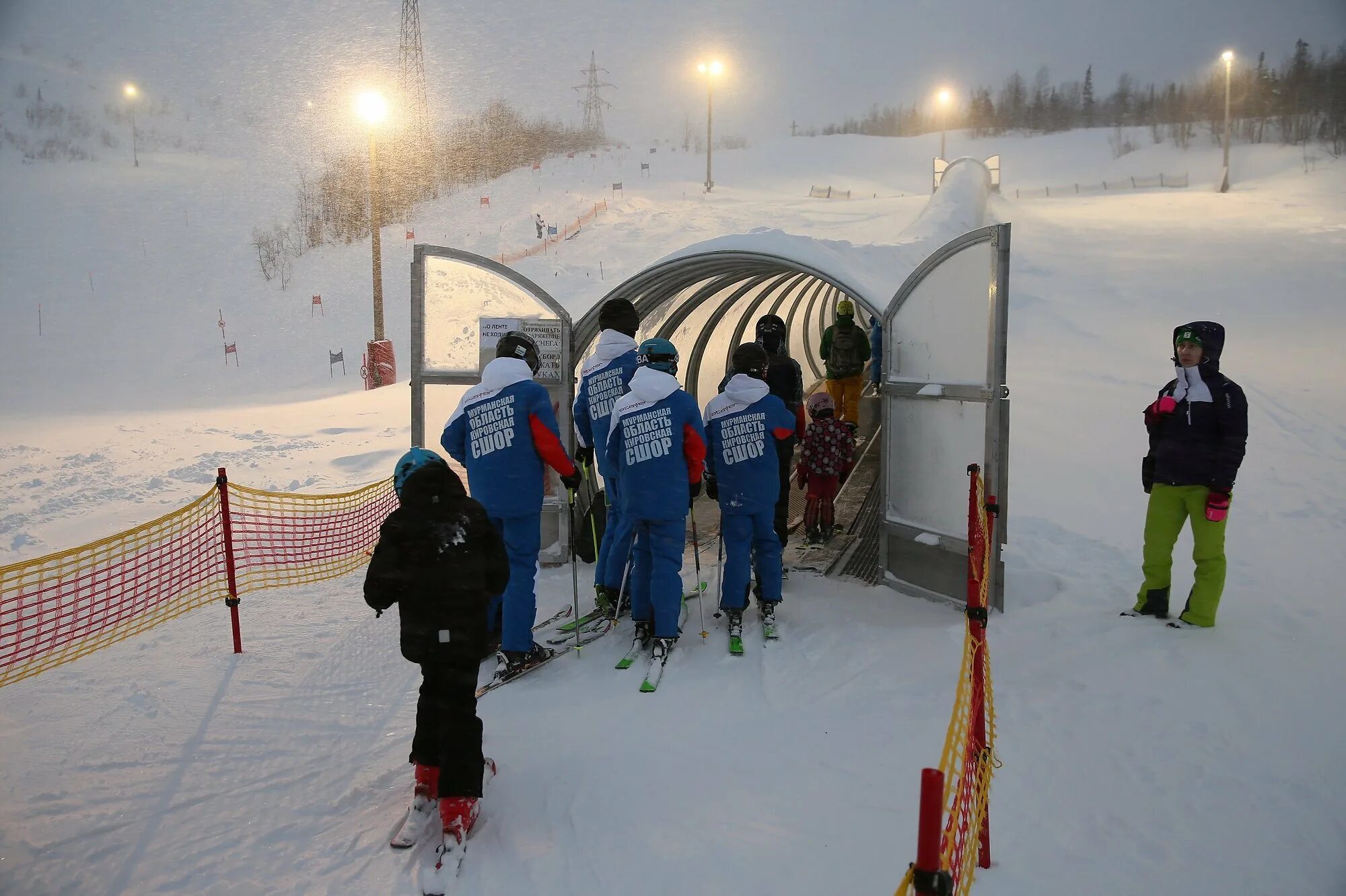 Горнолыжный курорт Мурманск Кировск. Кировск Апатиты горнолыжный курорт. Кировск Вудъявр горнолыжный. Горнолыжный комплекс Кировск Мурманская. Горнолыжный тур в кировск