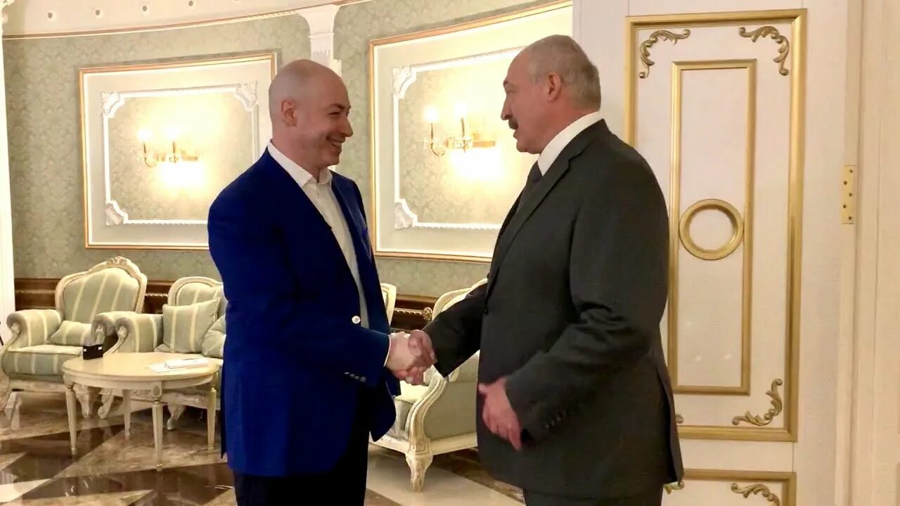 Лукашенко осудил. Дмитрий гордон и лукашенко. лукашенко с гордоном фото. интервью лукашенко гордону. лукашенко и гордон.