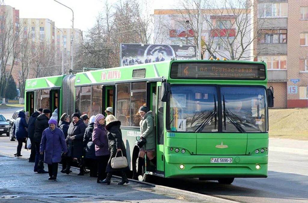 Автобусы из центра в городе. Автобусный парк №2. Автобусы Мозырь. Автобусный парк 6 Гомель. Мозырский автопарк.