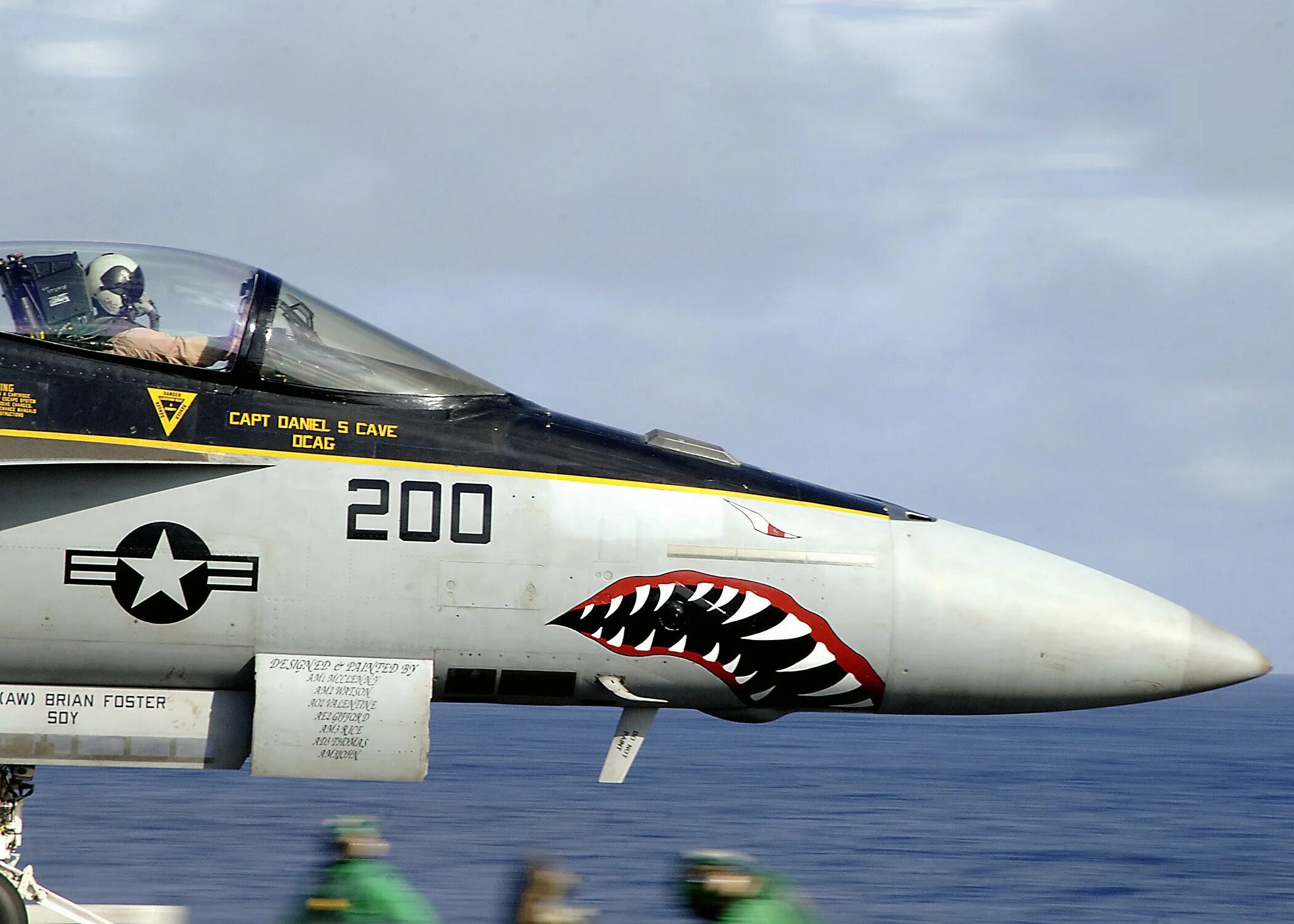 Самолет акула. Су-25 акулья пасть. самолет шарк. f-4 phantom vfa-103. f/a-18 vfa-27.