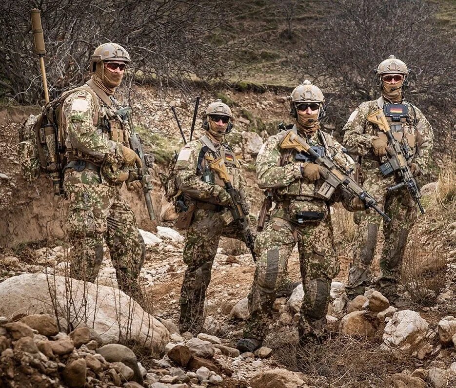 Командование специальной военной операцией. KSK спецназ Бундесвера 2020. Солдат Бундесвера тропентарн. KSK спецназ Бундесвера в Афганистане. KSK спецназ Бундесвера.