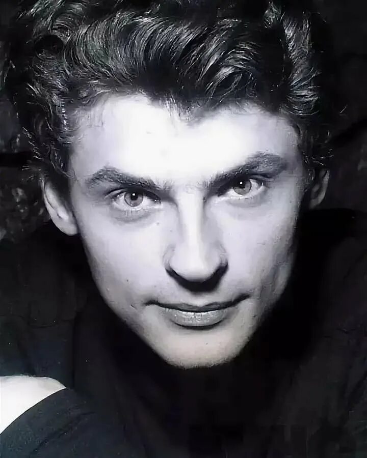 александровский сад актеры дмитрий жулин. дмитрий жулин александровский сад. дмитрий жулин александровский сад. дмитрий анатольевич жулин. актер жулин биография.