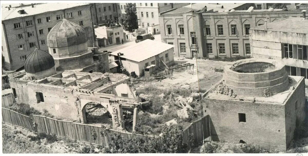 Ташкент землетрясение 1966 сколько. Землетрясение в ташкенте в 1966. землетрясение в узбекистане 1966. ташкент 1966 год. узбекистан ташкент землетрясение.