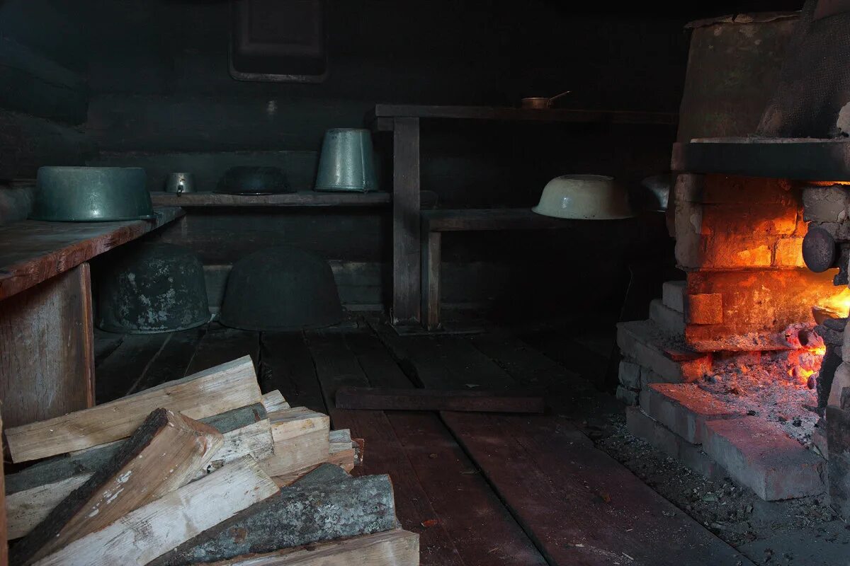 растопка бани по черному. современная баня по черному. дом с дымом из трубы. топить по серому куда дым. топить по серому куда дым.