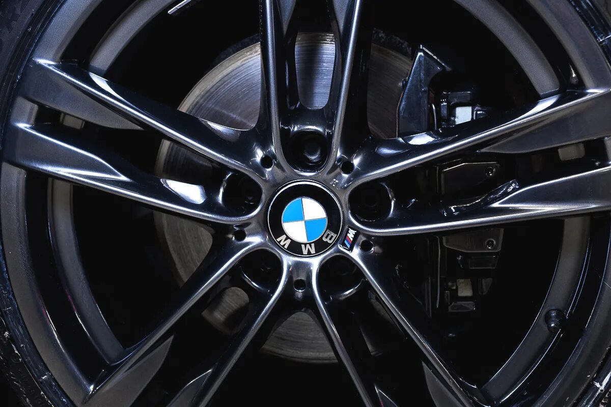 Bmw 433 стиль 18. Bmw 433 стиль 19. Bmw r18 433 стиль. Диски м3 f30. Колеса bmw f30.