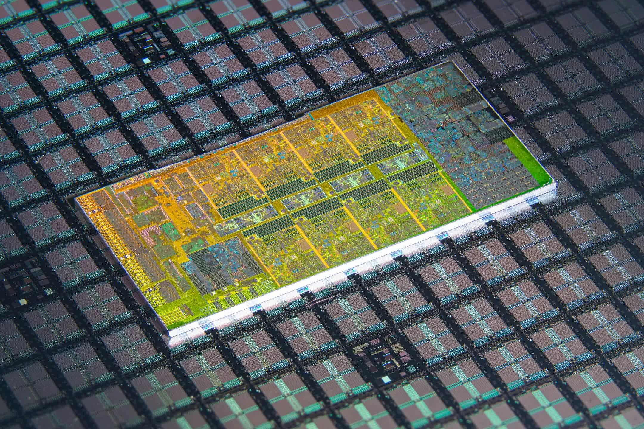 Alder lake i5. Кристалл процессора alder lake. intel core i7 снимки кристалла. intel core i5 снимки кристалла. кристалл микропроцессора intel core.