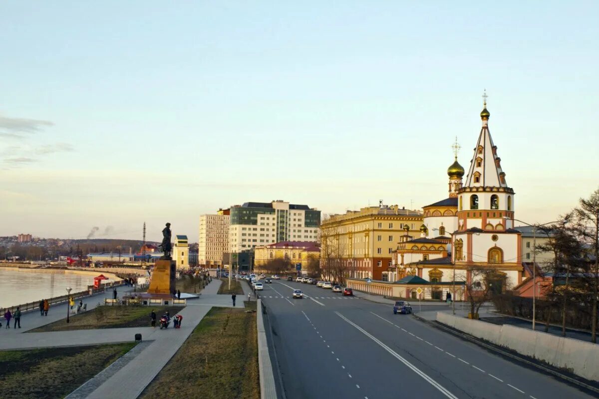 Что посетить в иркутске. Иркутск центр. Столица города Иркутска. Иркутск набережная. Иркутск центр города.