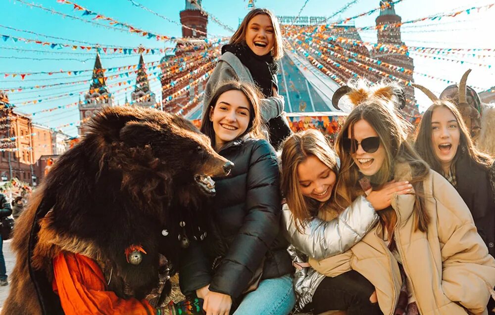 Куда сходить в москве в пятницу. Фестиваль московская масленица 2025. фестиваль &quot;московская масленица-2017&quot;.. фестиваль масленица 2025 в москве. ряжные на масленицы 2025 москва.