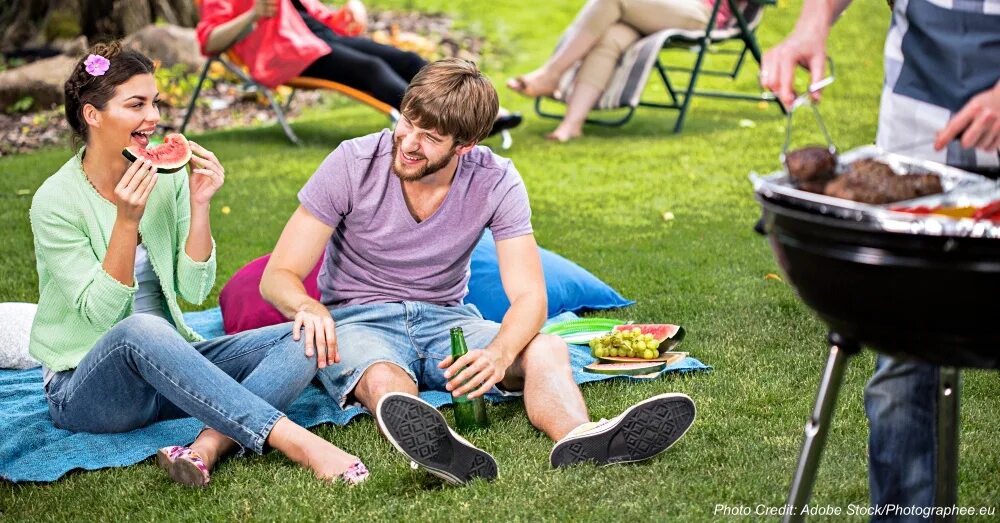 Spending time outside. Проводить время на открытом воздухе. spend time outdoors. spending time outdoors. spend time outside.