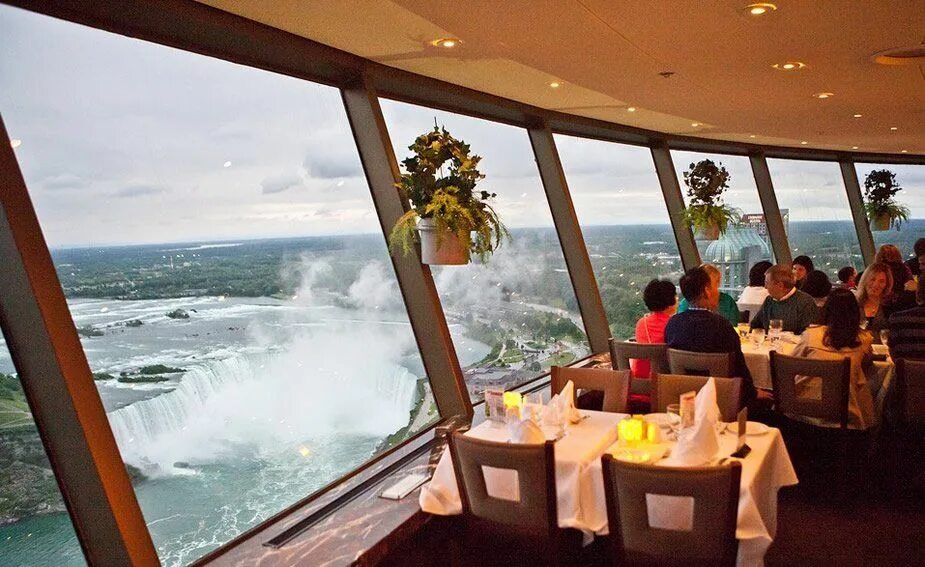 Кафе рядом с водопадом. Skylon tower канада. Национальный парк «водопад ауграбис», юар. Зимбабве отдых на море. Top of the falls ресторан.