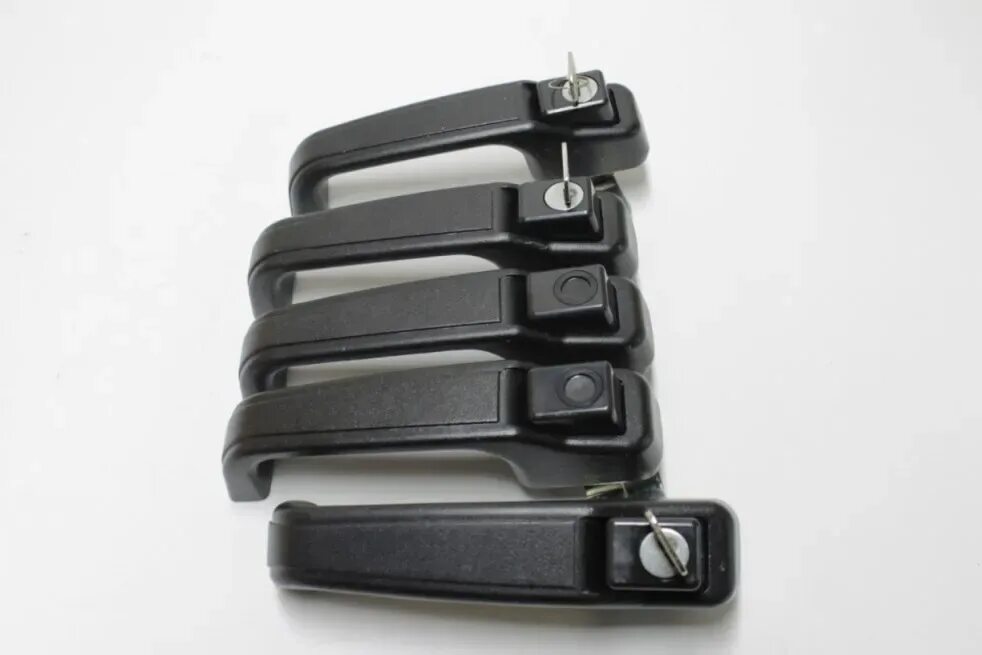 Дверные ручки уаз хантер. Ручка уаз 469 наружная. Ручка двери уаз хантер наружная. Ручка уаз хантер наружная. Ручка уаз хантер.