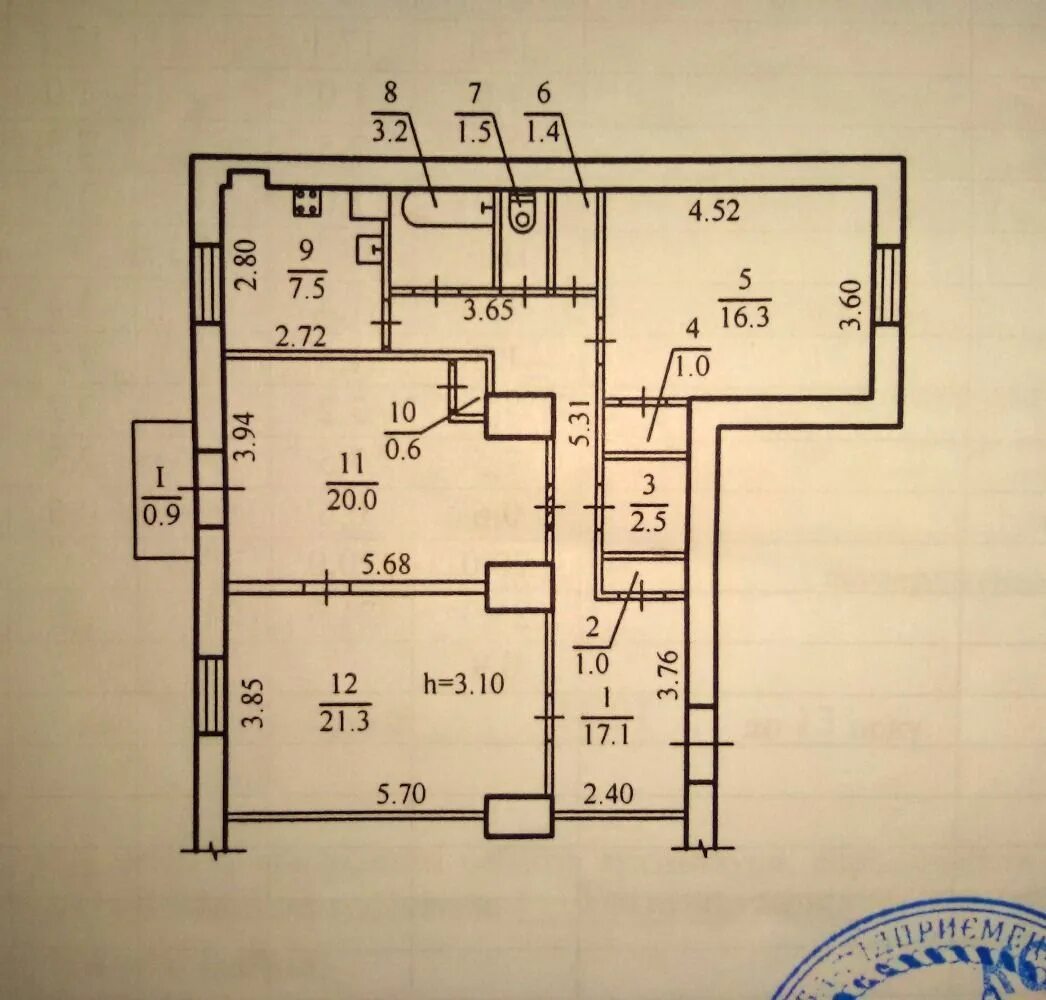 Сталинка 3 комнатная. Планировка сталинка 2к 61м. План БТИ 2 комнатной квартиры сталинка. Планировка сталинки 3 комнатной. 3х комнатная сталинка планировка.