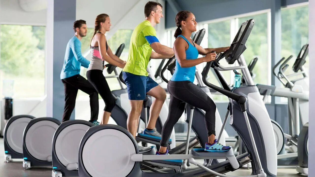 Precor гантели. Спортзал с какого возраста. Спортзал с какого возраста. Спортзал с какого возраста. Тренажерный зал подростки.
