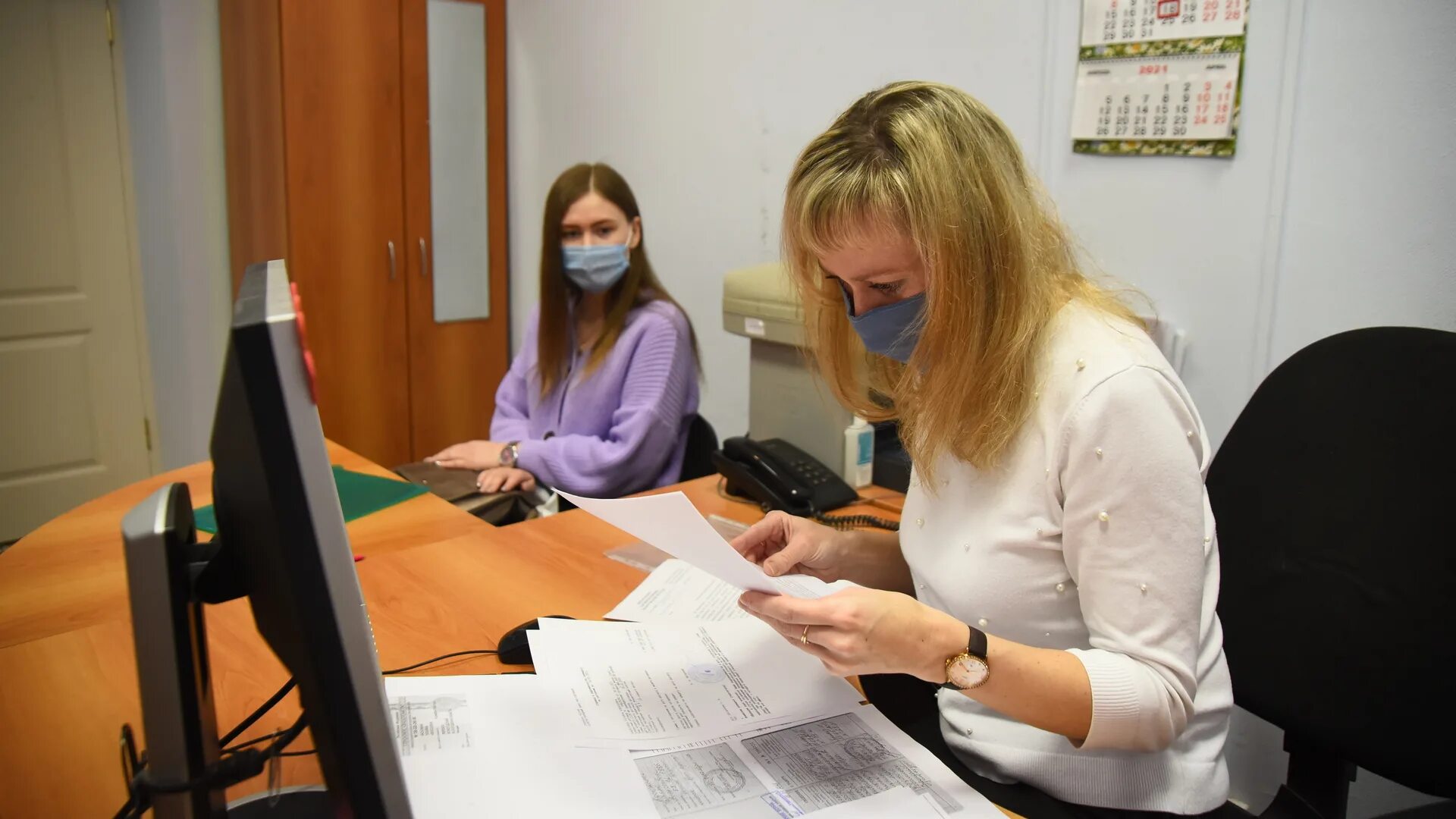 Ипотека для медицинских работников в 2025. Фото на документы. ипотека вологда. дзяткевич терапевт вологда. минина елена медработник вологда.