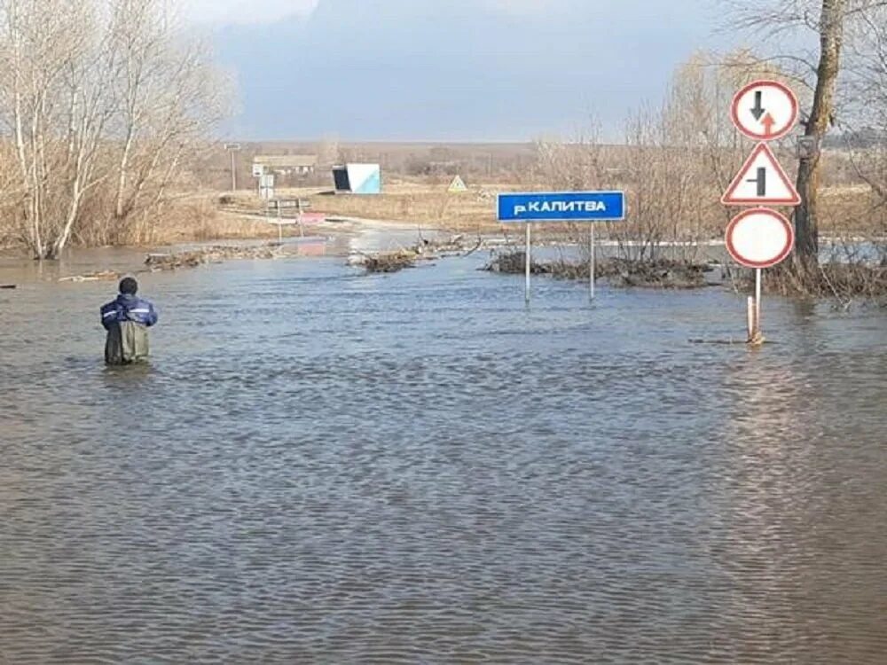 Хутор степановский затопило. Река калитва в ростовской области. хутор павловка ростовская. половодье. подтопление в ростовской области.
