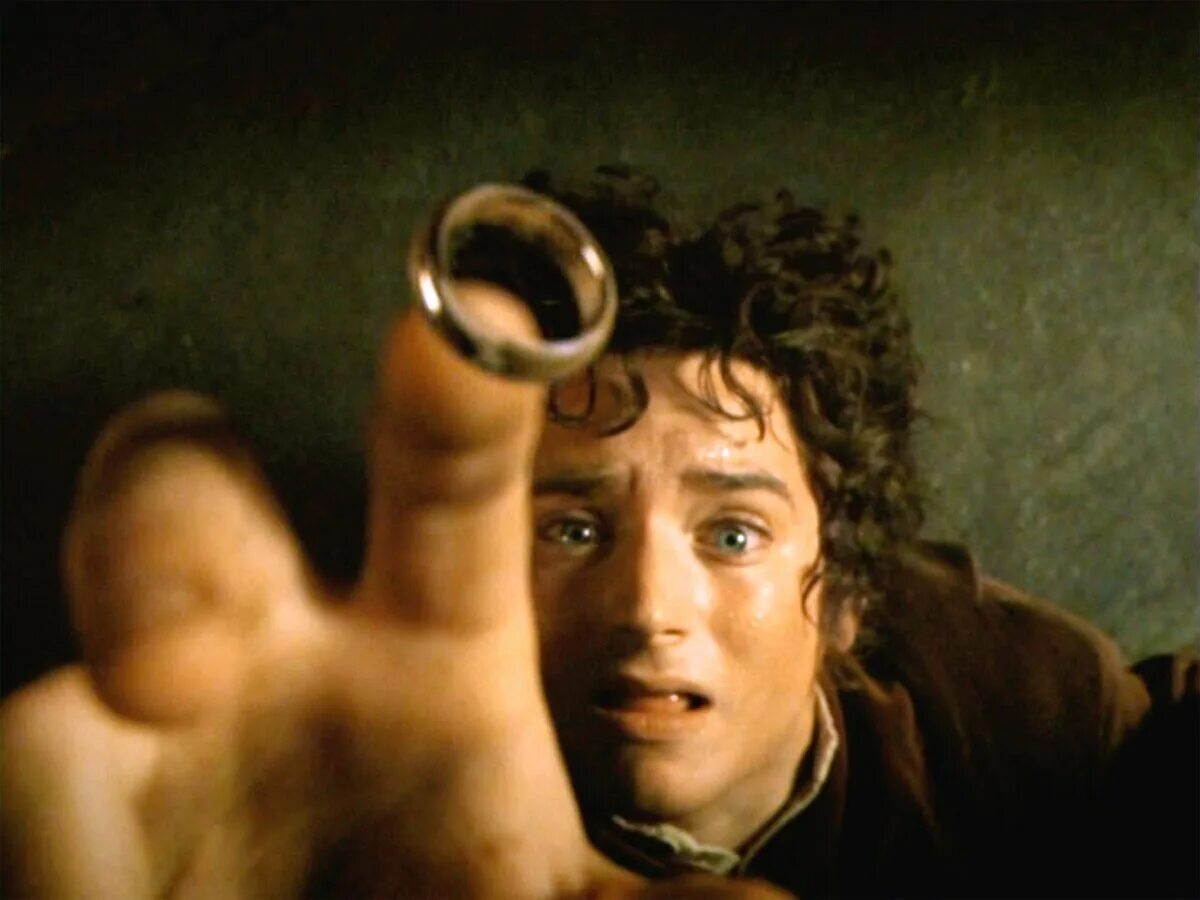 Фродо властелин гендальф. Бильбо бэггинс и гэндальф. Хоббит кольцо всевластия. Властелин колец братство кольца. Хоббит про кольцо.