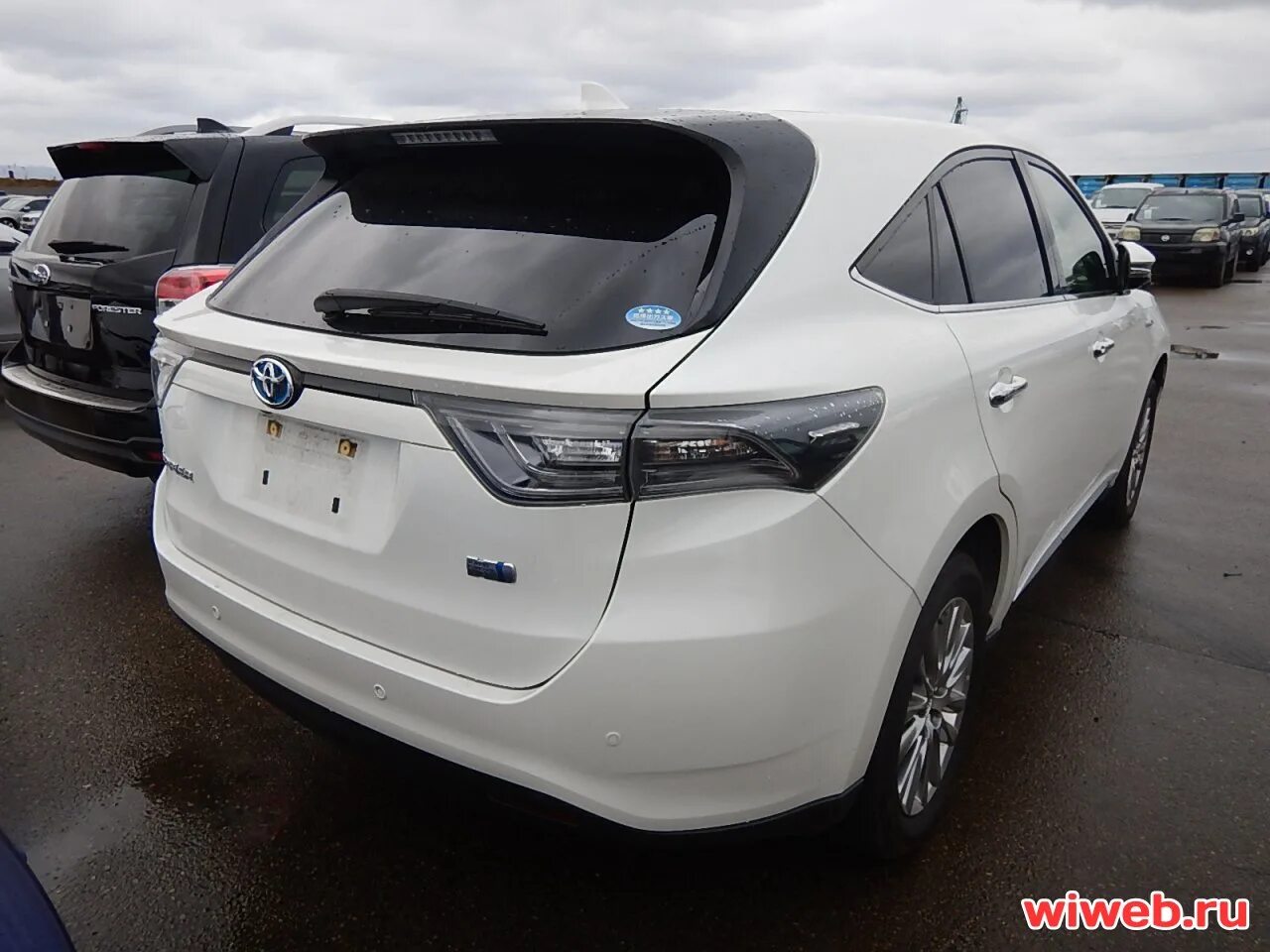 Харриер гибрид купить. Toyota Harrier Hybrid 2015. Тойота Харриер гибрид 2015. Тойота Харриер 2017. Toyota Harrier гибрид.