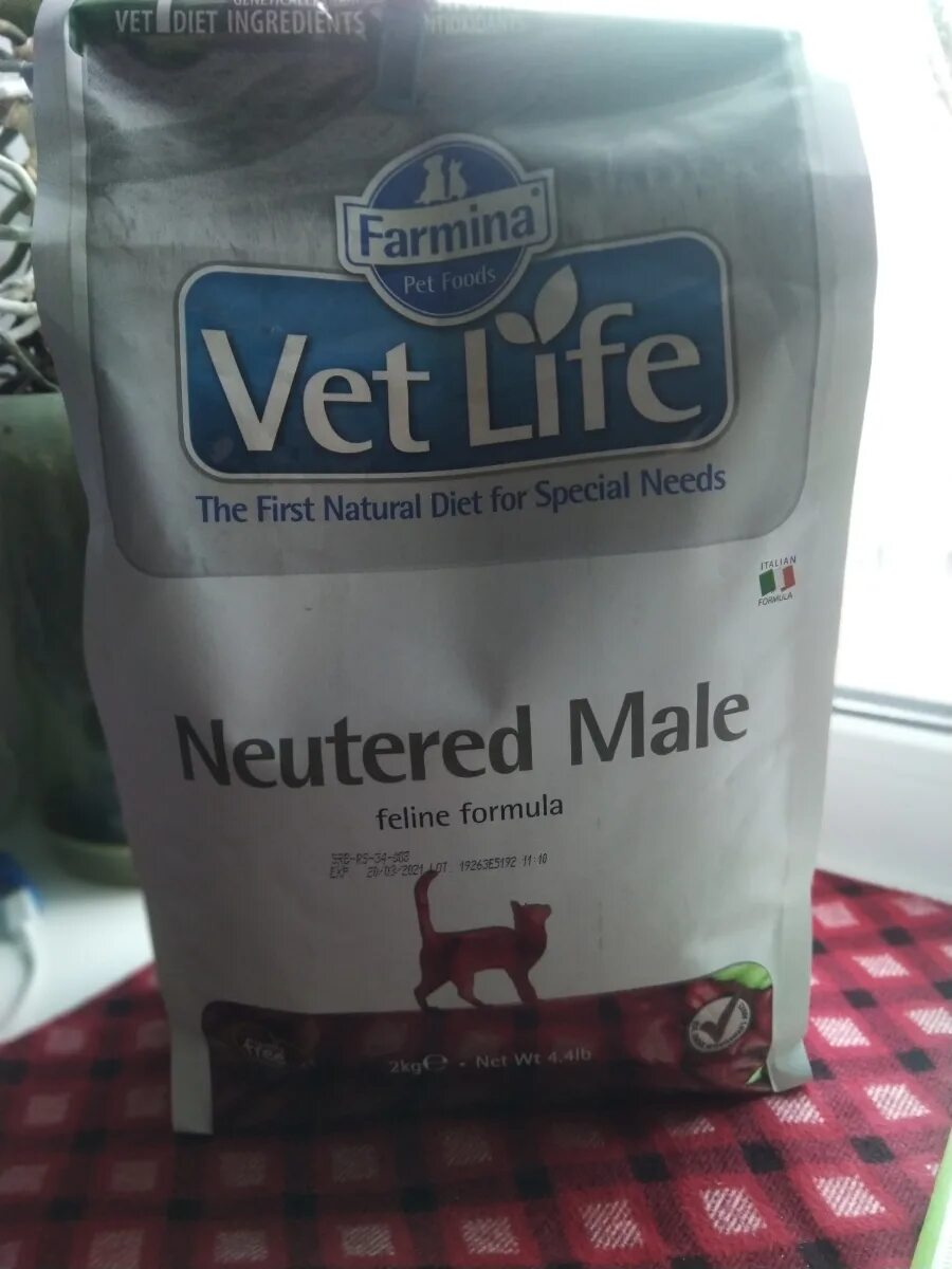 Farmina vet life male. Сухой корм для котов farmina vet life neutered male, для кастрированных, курица, 2кг. vet life neutered male. vet life neutered male состав. vet life neutered male состав корма.