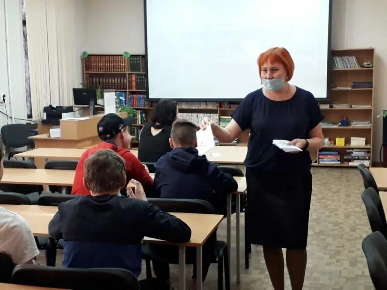 Карпинск 10 школа. Школа номер 5 карпинск. Карпинская школа интернат. Карпинская школа интернат. Карпинская школа интернат.