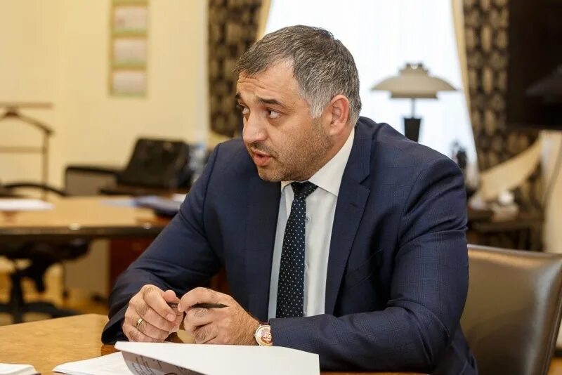 Глава коми усинск. Такаев усинск. Такаев. Такаев николай зималетович усинск. Такаев ильмир фларисович.