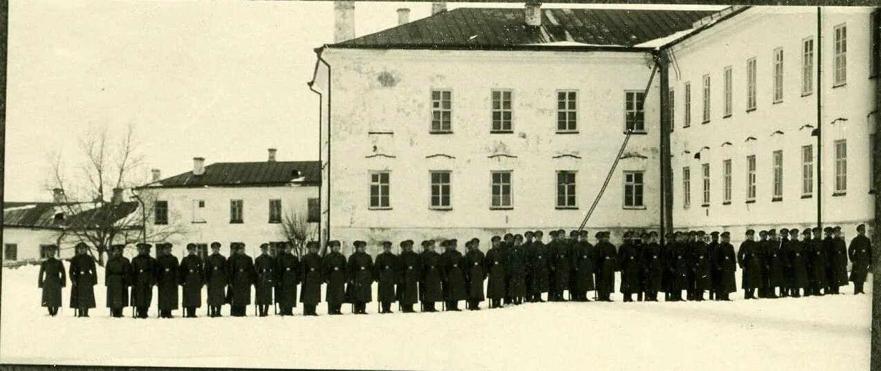 Школа военной истории. Юнкерское училище Казанского Кремля. Юнкерское пехотное училище Казань. Корпус юнкерского училища Казань. Казанское военное училище 1866.