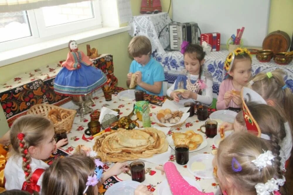 Масленица в средней группе развлечение. Масленица в средней группе развлечение в группе. Праздник Масленицы в детском саду в средней группе. Фотоотчет развлечения Масленица в детском саду в средней группе. Развлечение на масленицу в средней группе