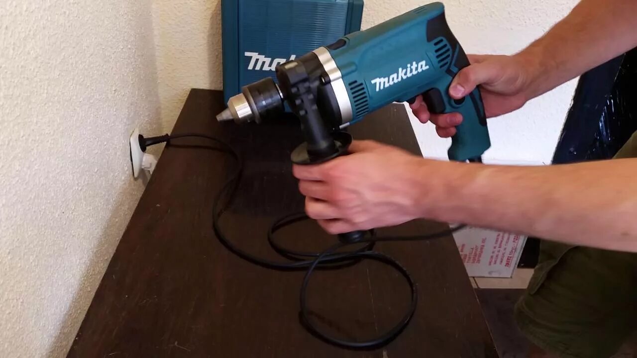 Дрель ударная Makita hp1630k. Дрель ударная Макита НР 1630. Ударные электродрели Makita 1630k. Сверление с ударом