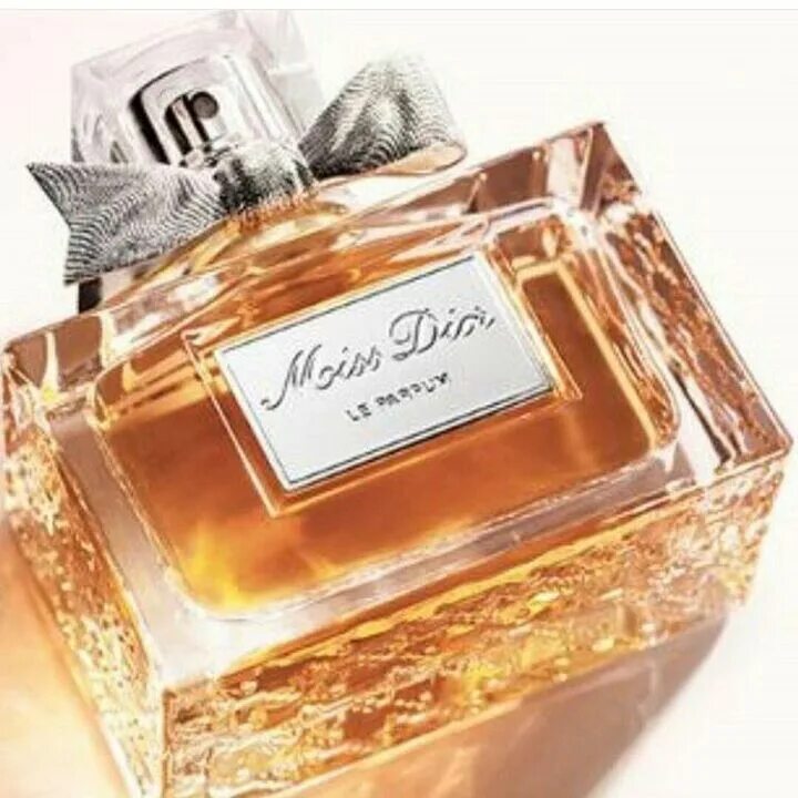 Золотое яблоко сайт духов. Christian Dior Miss Dior le Parfum 75ml. Мисс диор ля Парфюм. Miss Dior Esprit de Parfum. Christian Dior Parfum 2023.
