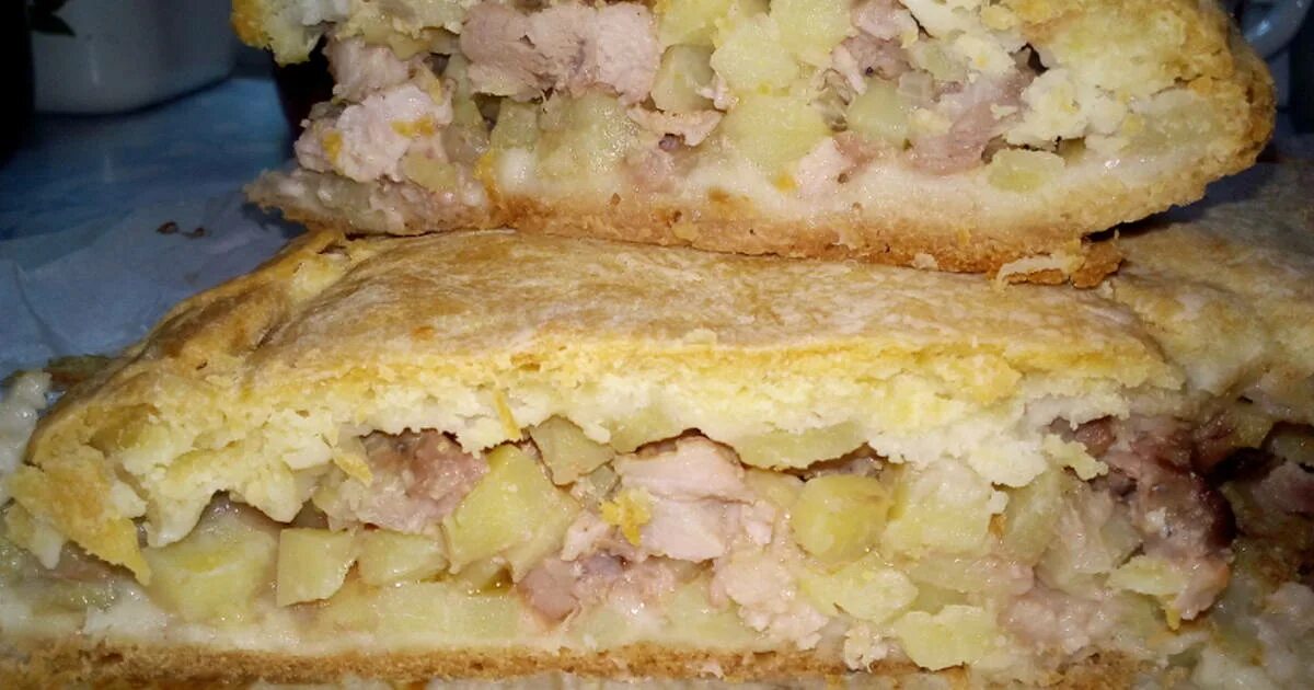 Курник из песочного теста с курицей. Курник из песочного теста. песочное тесто для курника. курник из слоеного теста.
