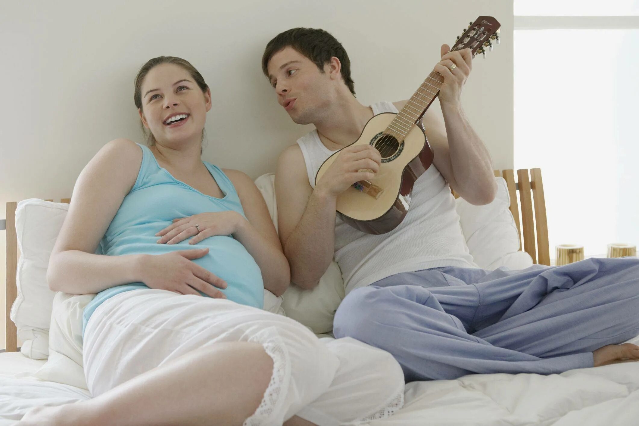 Музыка для малыша в утробе. Пение. Будущие родители. Вокал для беременных.