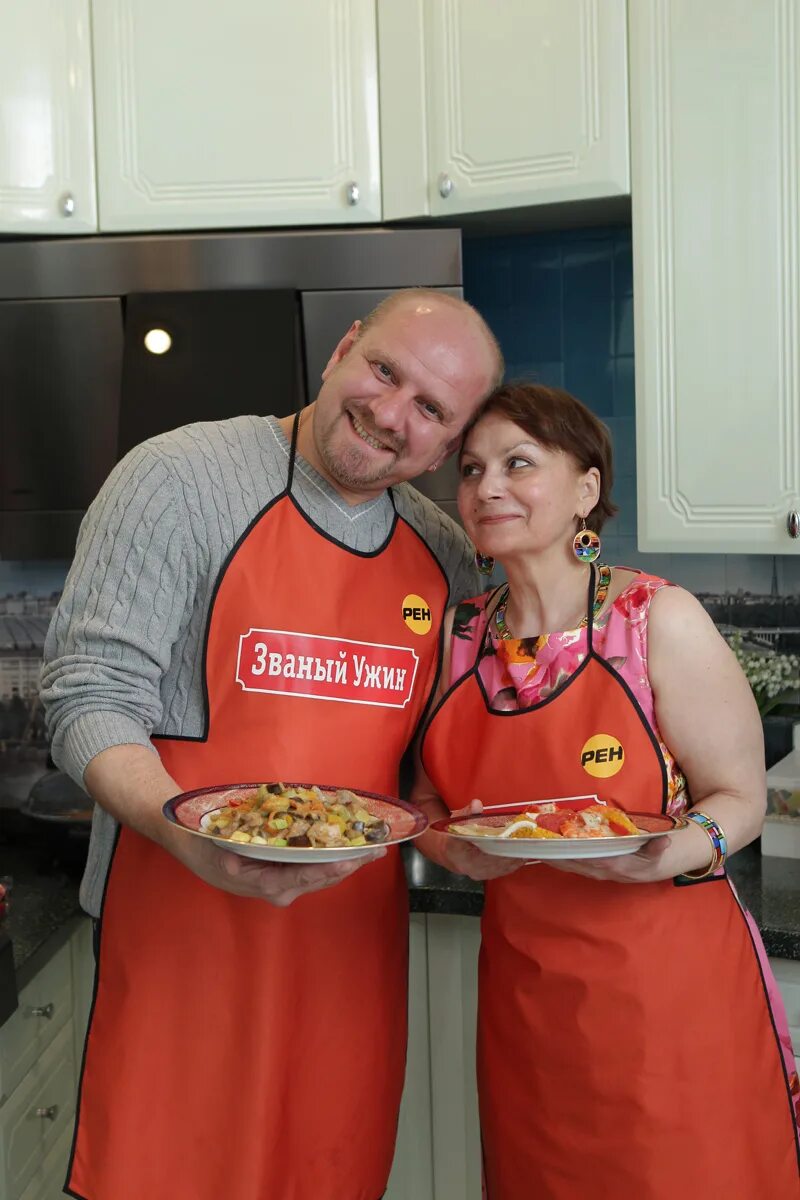 Ведущие званого ужина григорий шевчук. Ужин знати. Ведущий званого ужина григорий. Григорий шевчук и александр ковалев. Григорий шевчук званый ужин.