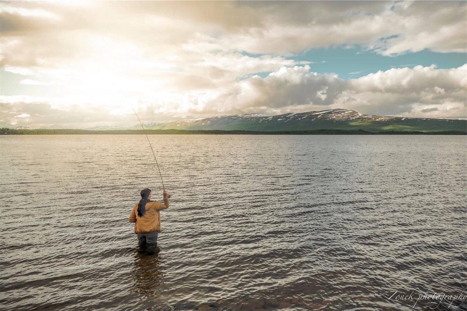 Exciting fishing. Рыбалка на спиннинг. Рыбалка и туризм. Нахлыстовая рыбалка. Спиннинг с лодки.