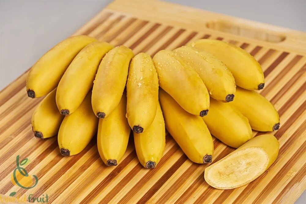 Где можно купит банан. Банан и мини банан. Бананы мини. Маленький сорт бананов. Королевские бананы.