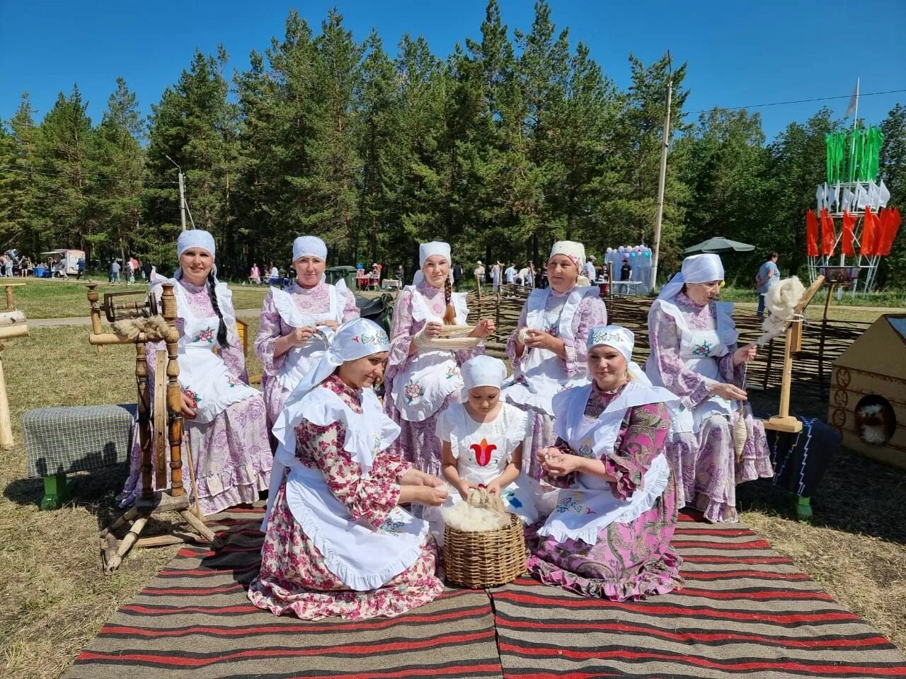 Сабантуй в бугульме 2025. Сабантуйская поляна бугульма. сабантуй бугульма 2025. выставка на сабантуй. сабантуй скачки.