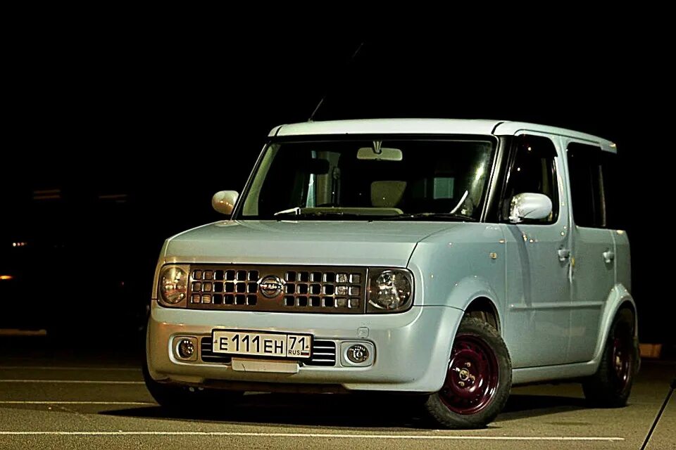 Ниссан куба отзывы. Nissan Cube 2004. Nissan Cube 2. Nissan Cube 1. Nissan Cube 2022.