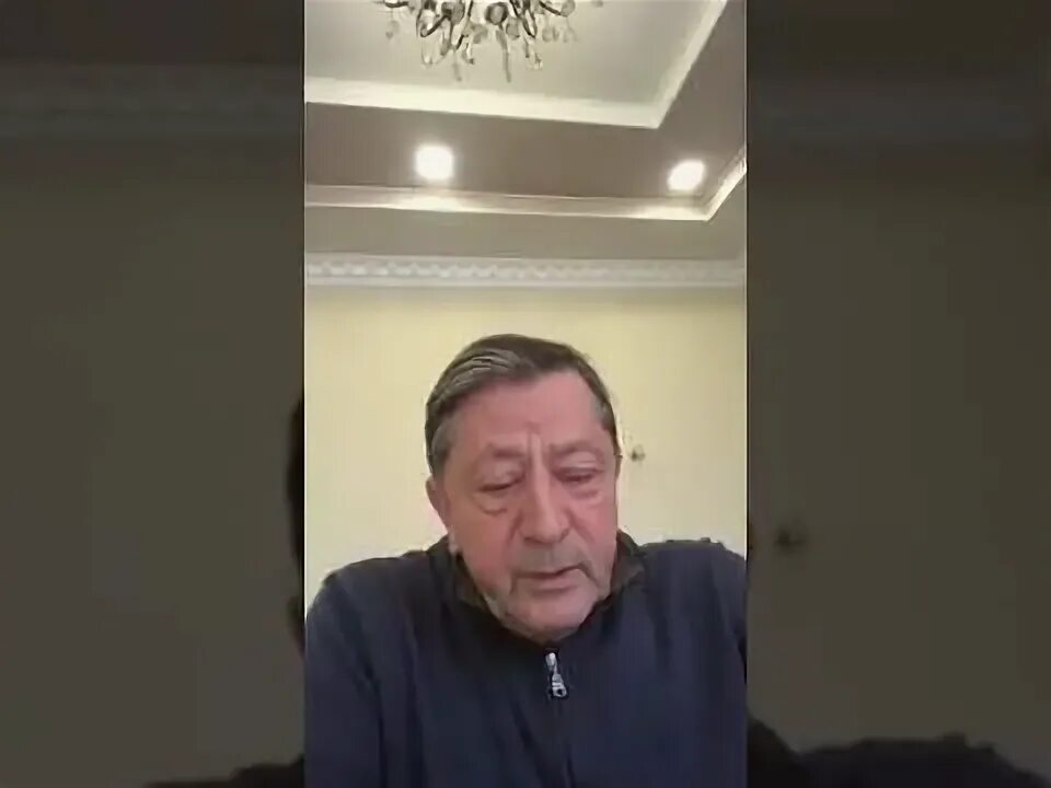Гигант директор. Директор гиганта.