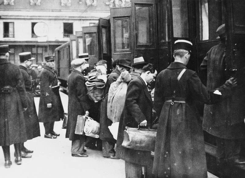 Холокост еврейское гетто. Гетто вторая мировая варшава. Евреи во второй мировой войне. Оккупация евреев. Погром евреев вов 1941.