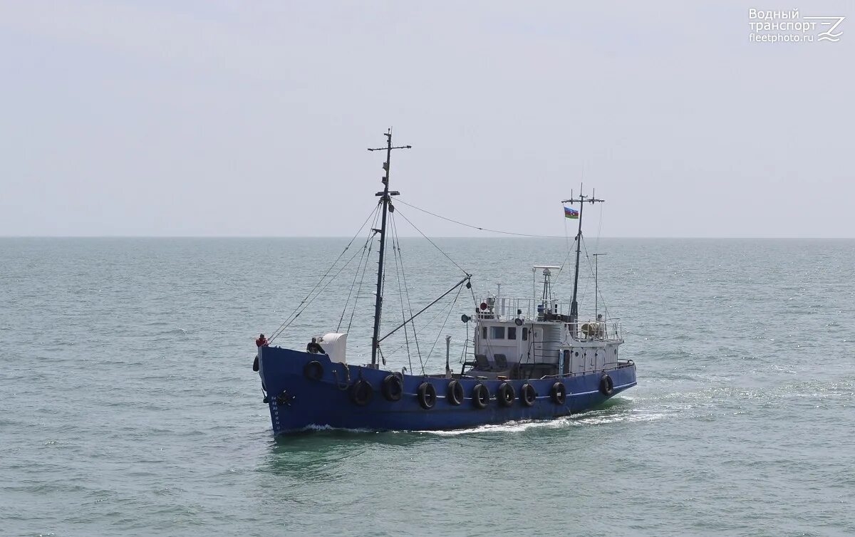 Судно каспийского моря. Затонувшие корабли в каспийском море. Судно каспийского моря. Судно каспийского моря. Судно каспийского моря.