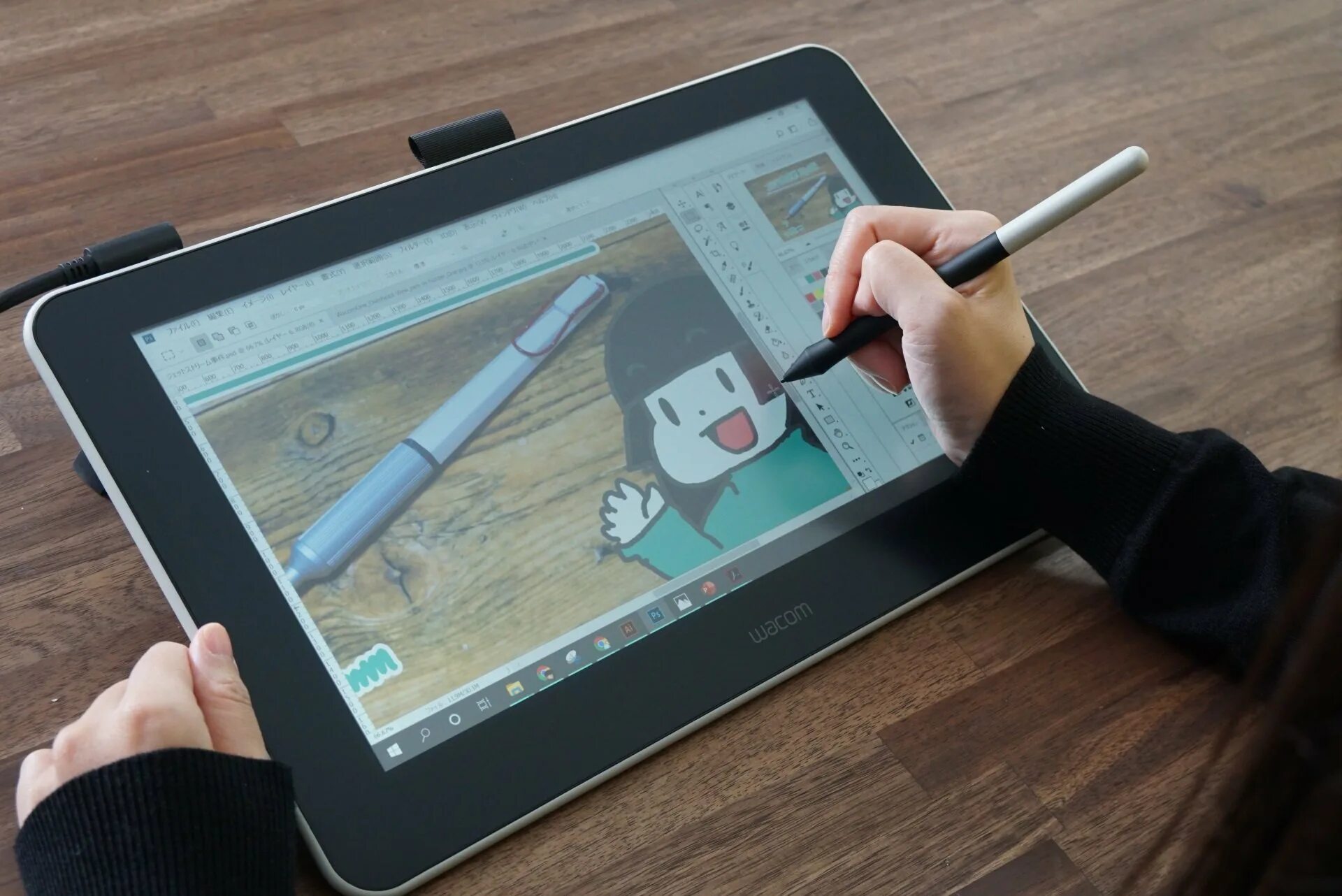 Графический планшет Wacom one dtc133w0b. Графический планшет Wacom one 13. Графический планшет Wacom one 13 (dtc133w0b). Графический планшет-монитор Wacom one 13, белый. Графические экраны wacom