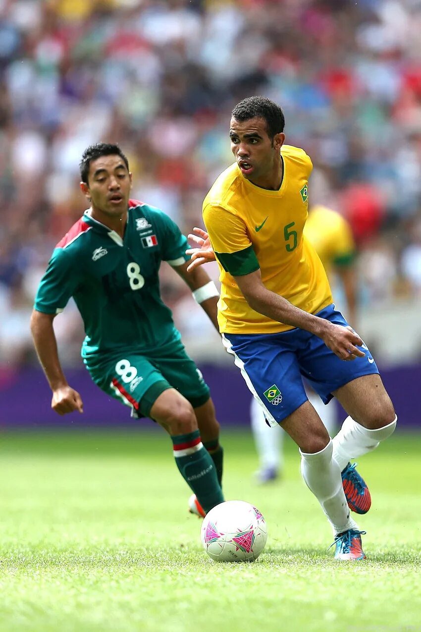 Бразилия мексика 2012. Бразилия мексика 1 2. Бразилия мексика 1 2. Аргентина бразилия мексика. Мексика фото.