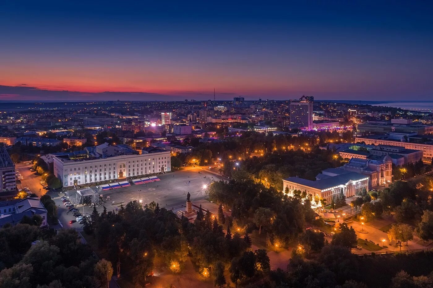 Город Ульяновск. Виды Ульяновска. Ульяновск центр с высоты. Ленинские горы Ульяновск. Ульяновск городской сайт