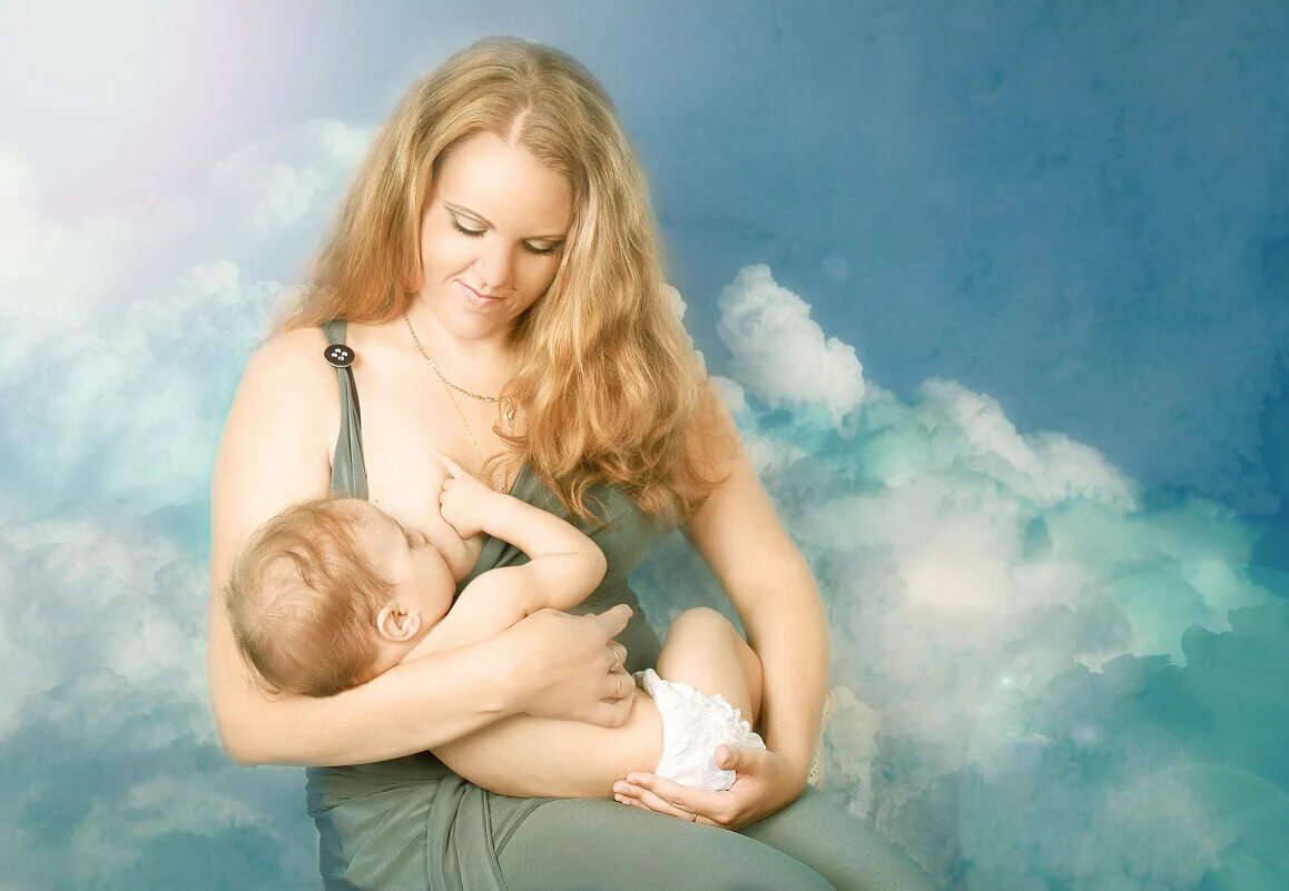 Русская титя. Образ матери. Мама с младенцем на руках. Мать и дитя. Образ матери и дитя.
