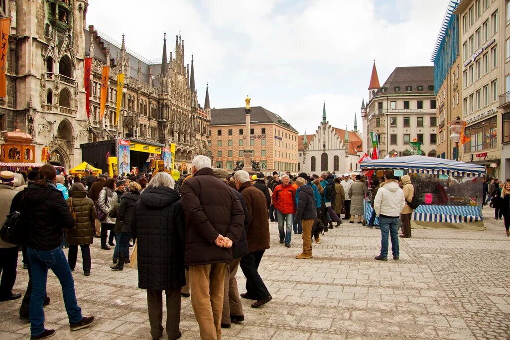 мюнхен население. мюнхен туристы. мюнхен человек. мюнхен (город) жители. мюнхен человек.