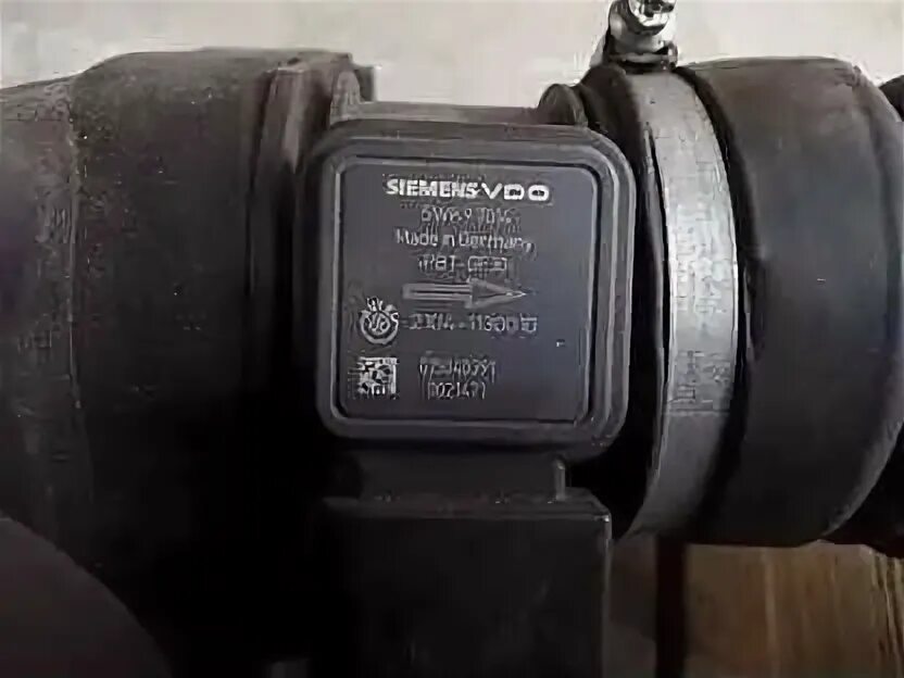 Дмрв siemens vdo. Дмрв ваз 2107 siemens. Датчик расхода воздуха ваз 2107 сименс. Датчик массового расхода воздуха ваз 2107. 5wk97014.