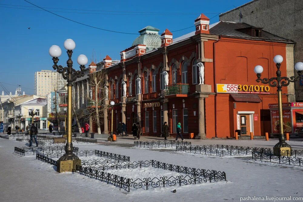 Пешеходная улица ленина улан-удэ. Улицы в улан удэ. Арбат в улан-удэ центральная улица. Осенний улан-удэ улица ленина арбат. Памятник на арбате улан удэ.