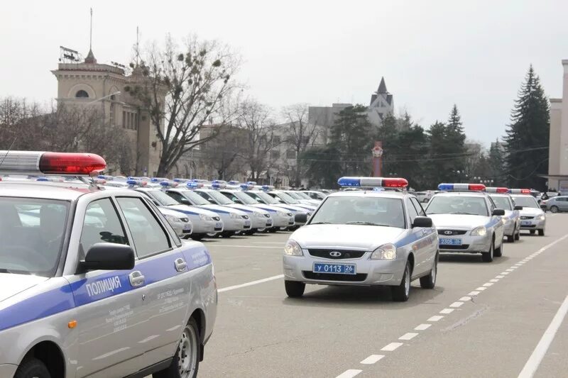 ДПС Ставрополь машины. Служебные машины МВД. Служебные машины полиции Ставрополь. Ставрополь Полицейская машина. Сколько машин в ставрополе