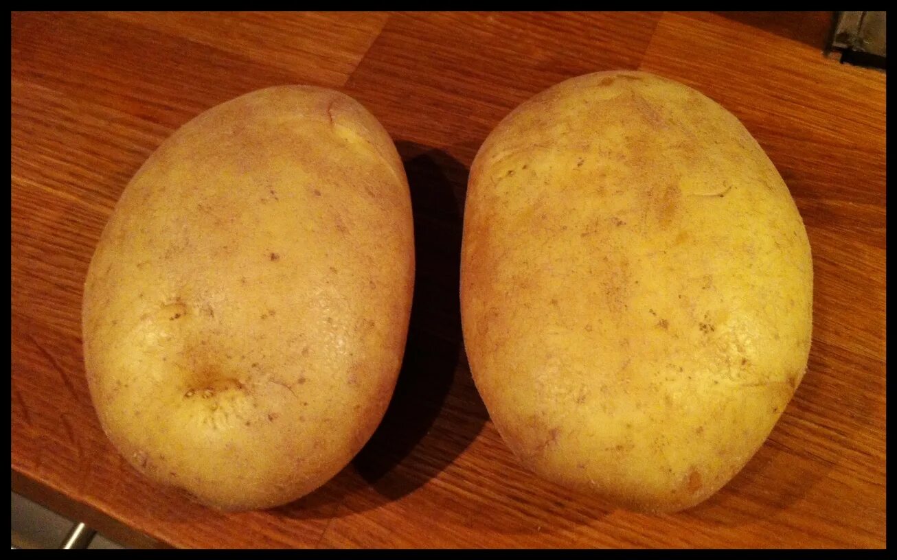 Мелкая картошка. Две картошки. Постановки с картошкой. Картофель 1кг кп. Г картофель 2 3 шт.