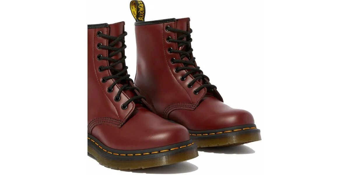 Dr martens с картиной. Martens ботинки 1460. Ботинки dr martens 1460 black. Martins обувь. 1460.